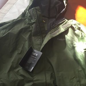 New with tags, Men’s Cabela’s water repellant coat